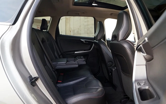 Volvo XC 60 cena 54999 przebieg: 156300, rok produkcji 2012 z Starachowice małe 781